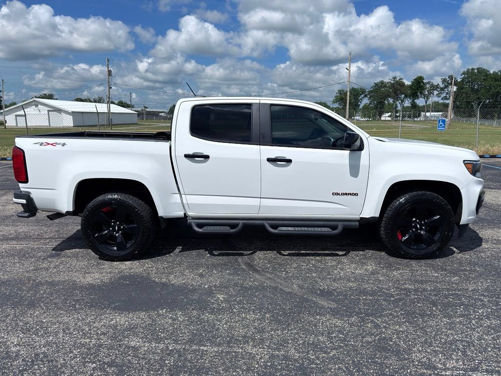 Used 2021 Chevrolet Colorado LT w/ Redline Special Edition AWD/4WD image 14
