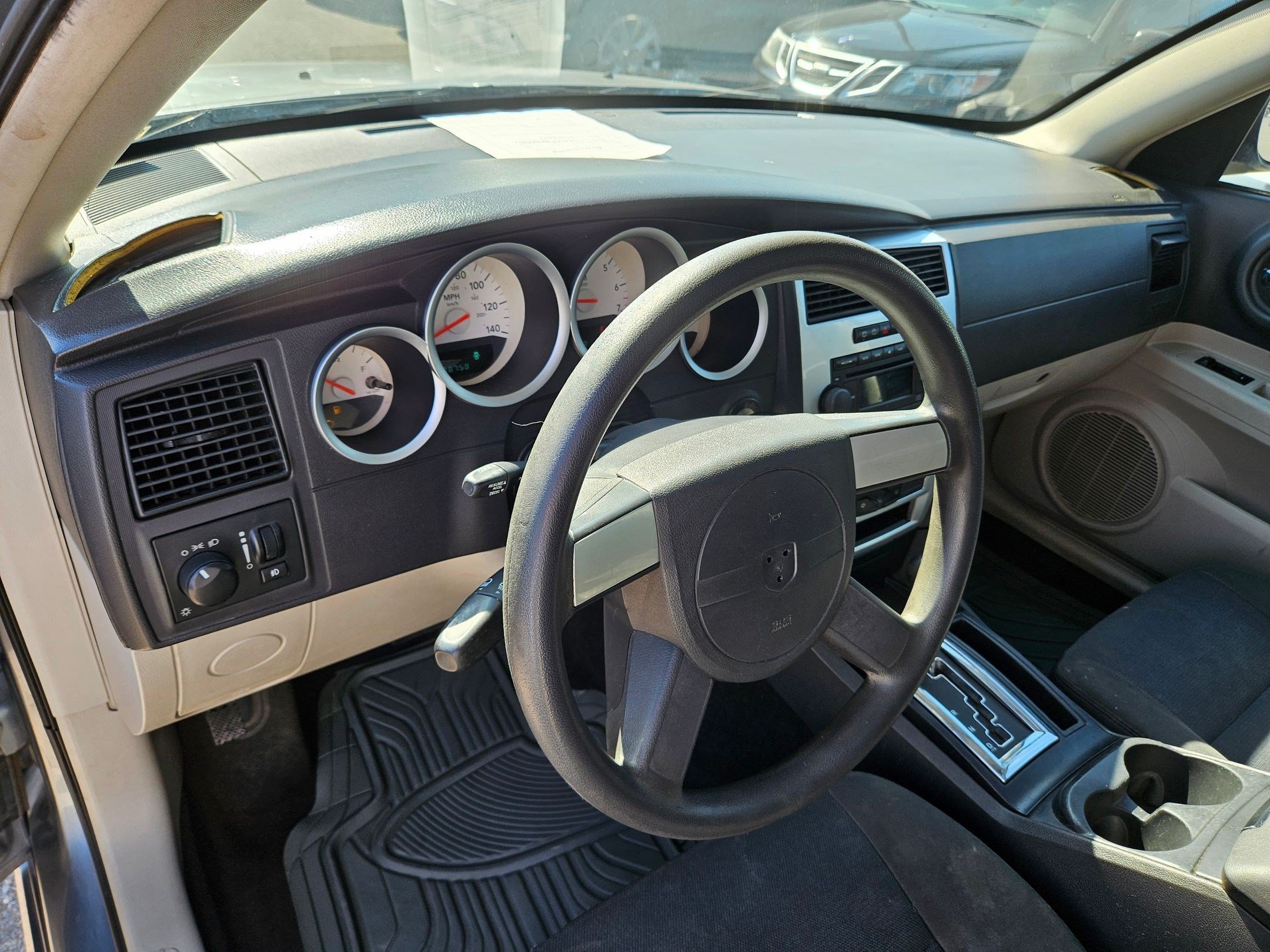 Used 2006 Dodge Magnum SXT RWD image 14