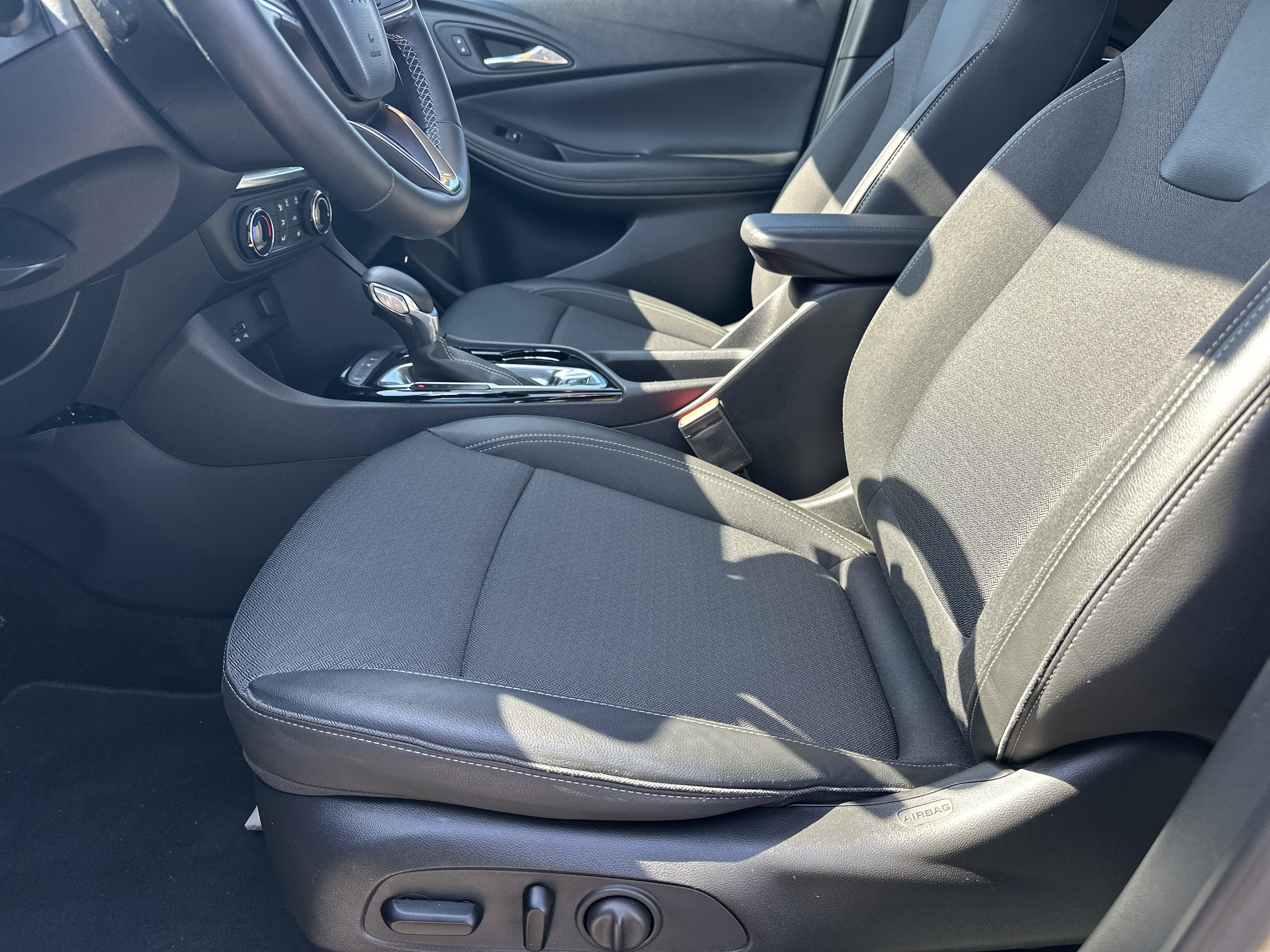 Used 2024 Buick Encore GX Preferred w/ Comfort Package image 10