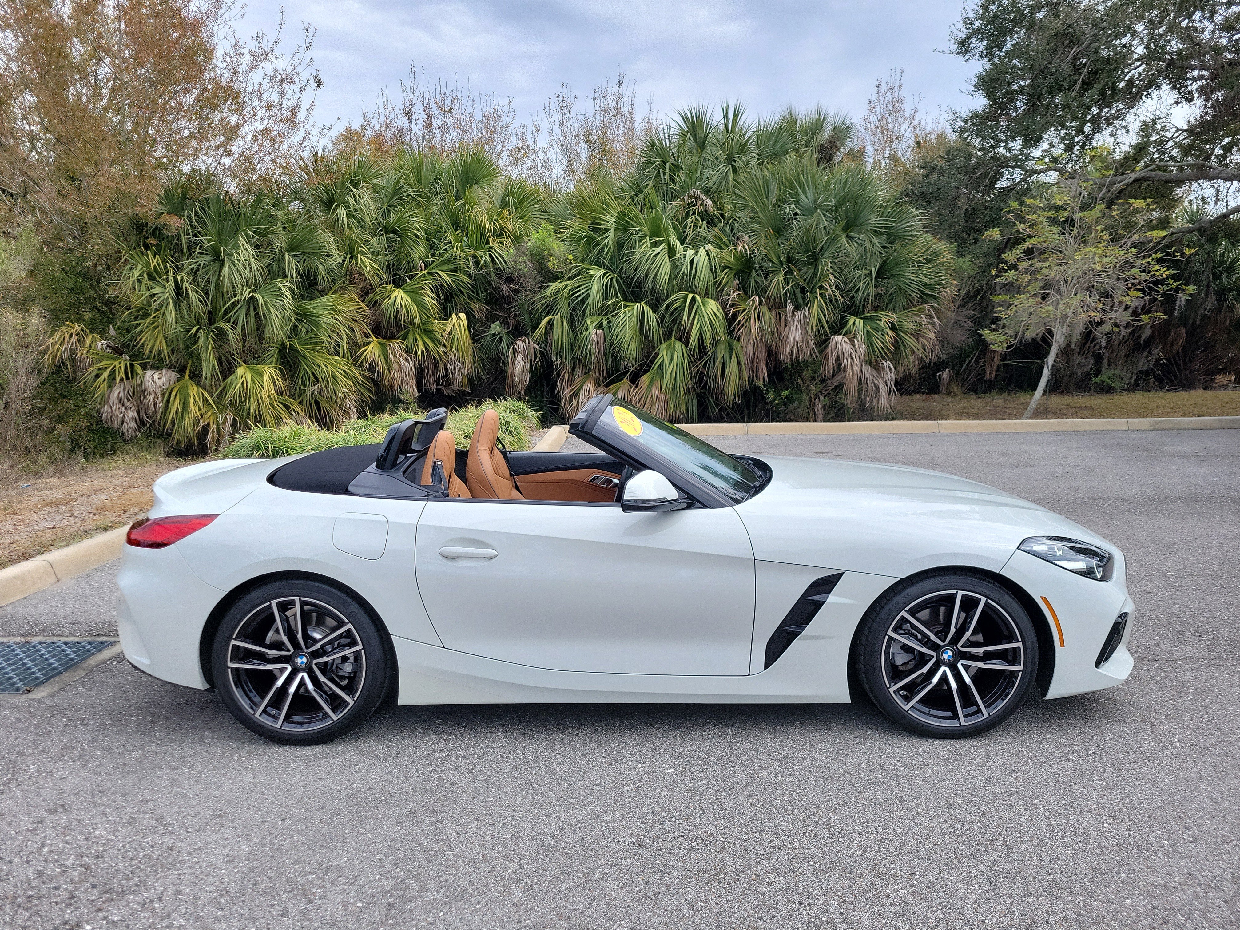 Used 2023 BMW Z4 sDrive30i w/ Driving Assistance Package image 3