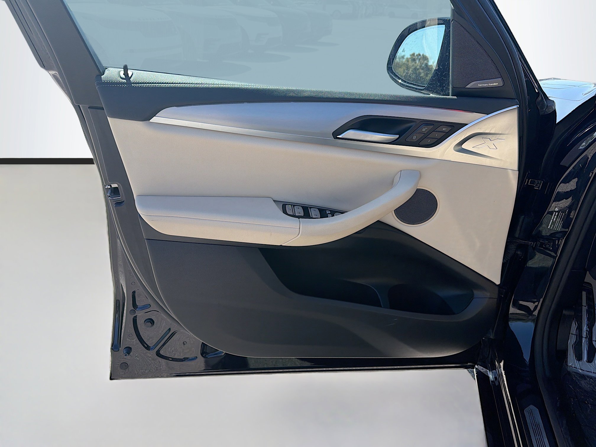 Used 2023 BMW X3 M40i w/ Premium Package image 22