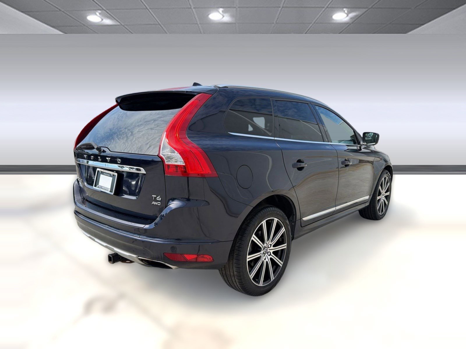 Used 2017 Volvo XC60 T6 Inscription w/ Climate Package AWD/4WD image 9