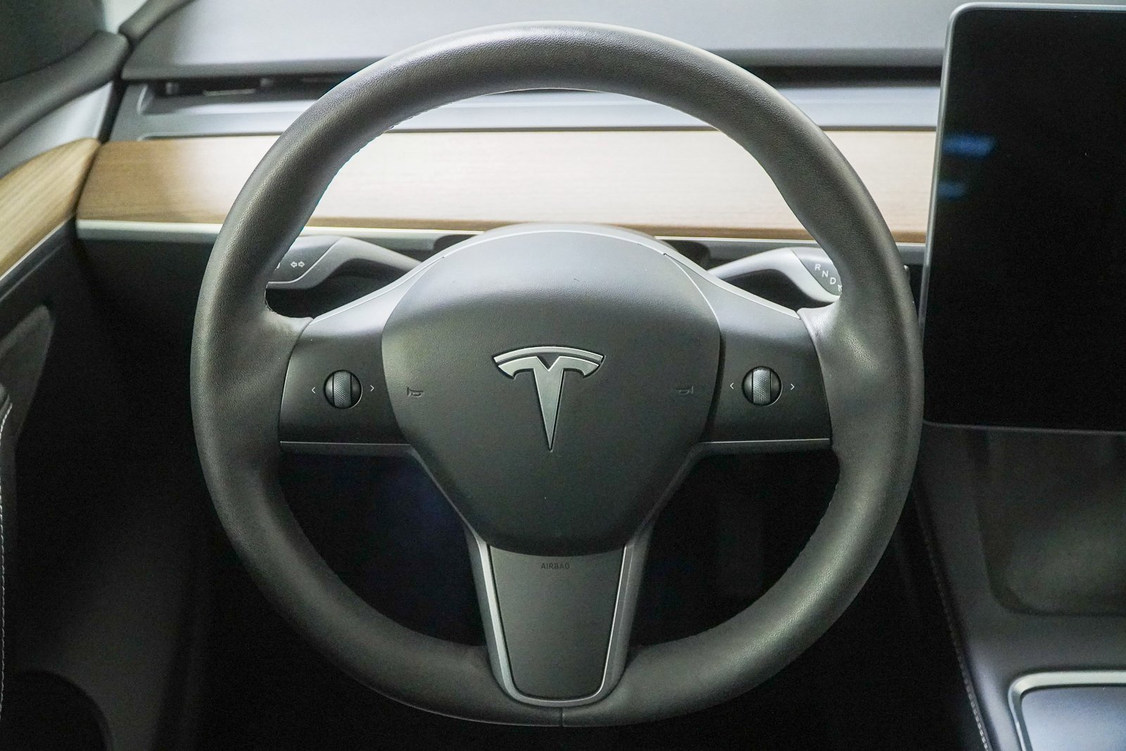 Used 2023 Tesla Model Y Long Range image 25