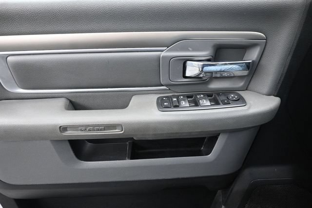 Used 2014 RAM 1500 Classic SLT RWD image 22