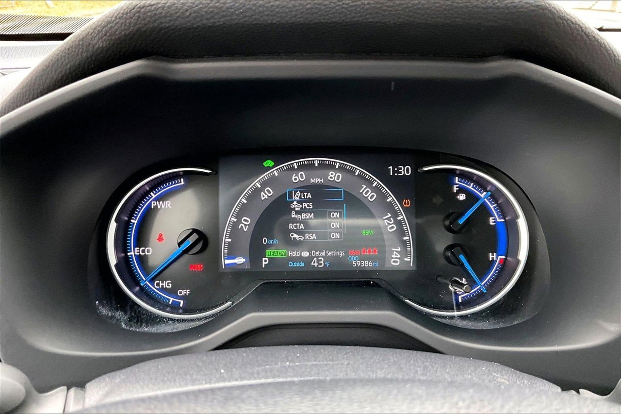 Used 2023 Toyota RAV4 XSE image 9