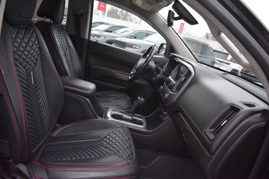 Used 2019 GMC Canyon All Terrain w/ All Terrain X Package image 17