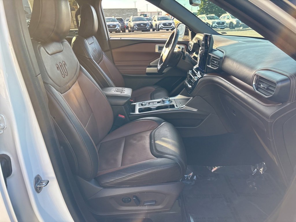 Used 2021 Ford Explorer King Ranch w/ Premium Technology Package image 10