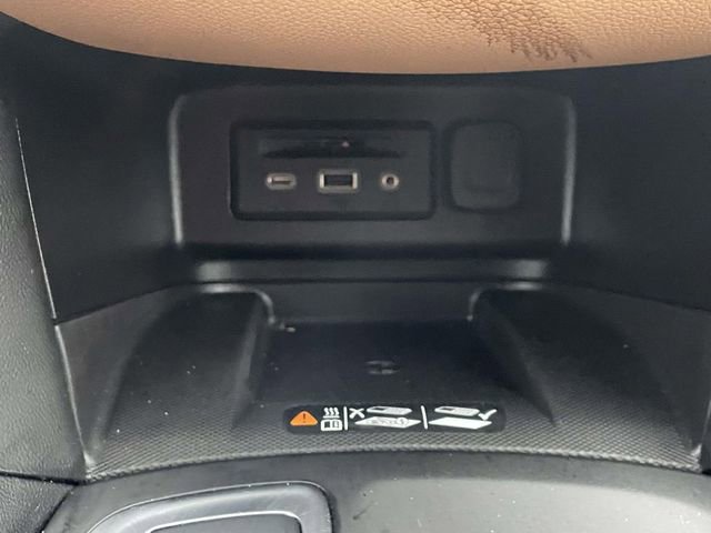 Used 2020 Chevrolet Equinox Premier image 25