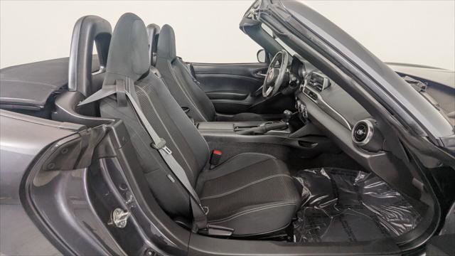 Used 2017 FIAT 124 Spider Classica image 14