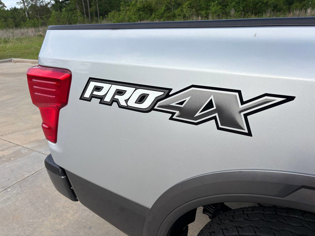 Used 2018 Nissan Titan PRO-4X AWD/4WD image 20