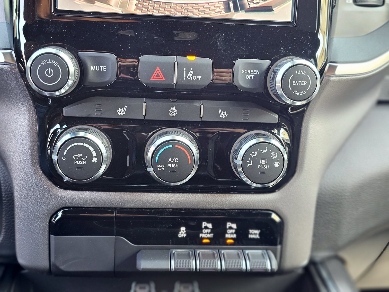 New 2026 RAM 1500 Big Horn w/ Night Edition AWD/4WD image 13