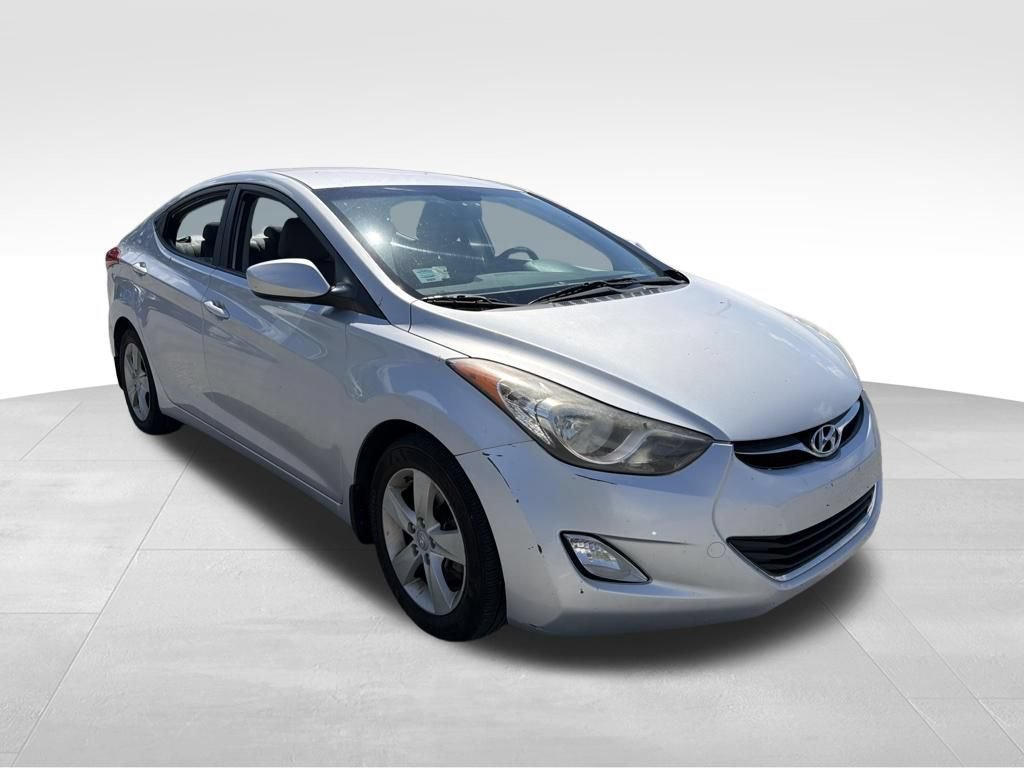 Used 2013 Hyundai Elantra GLS w/ Preferred Pkg FWD image 7