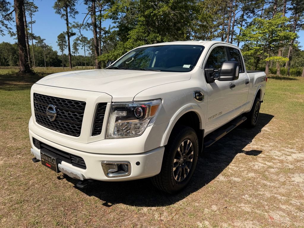 Used 2019 Nissan Titan PRO-4X AWD/4WD image 1