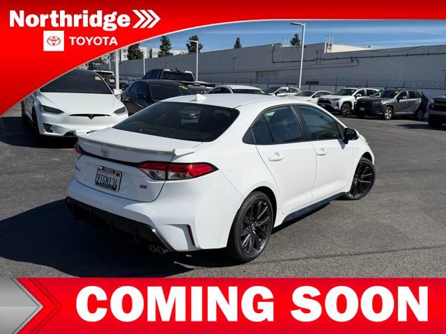 Used 2025 Toyota Corolla SE w/ Convenience Package image 4