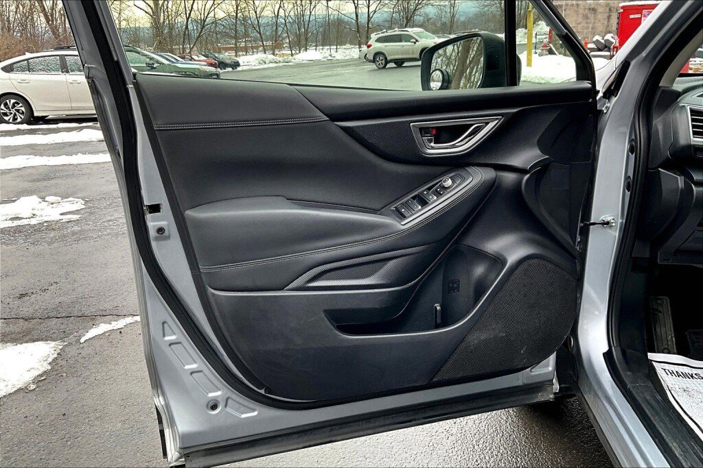 Used 2020 Subaru Forester Premium image 13