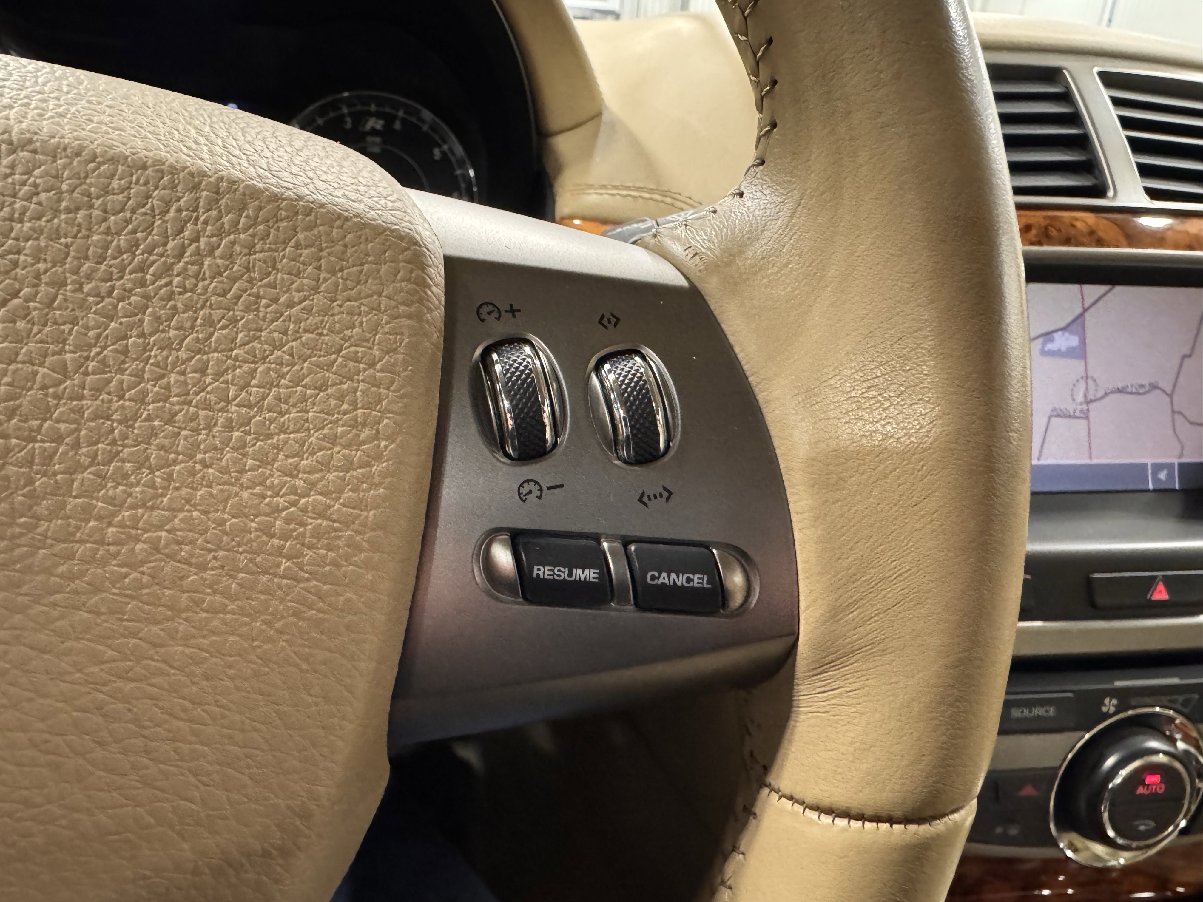 Used 2007 Jaguar XKR R image 13