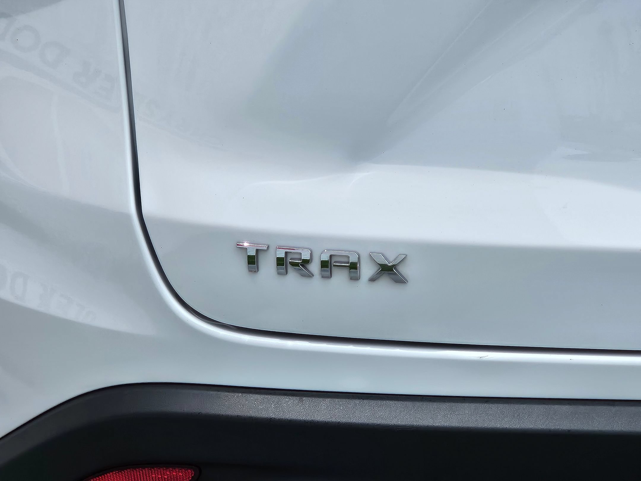 Used 2025 Chevrolet Trax LT w/ LT Convenience Package FWD image 30