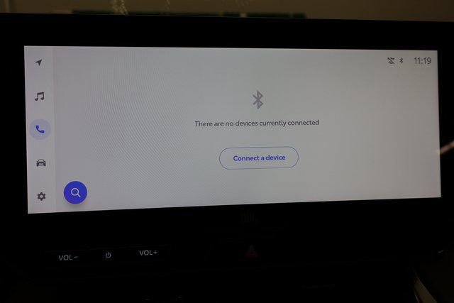 Used 2024 Toyota Venza Limited image 24