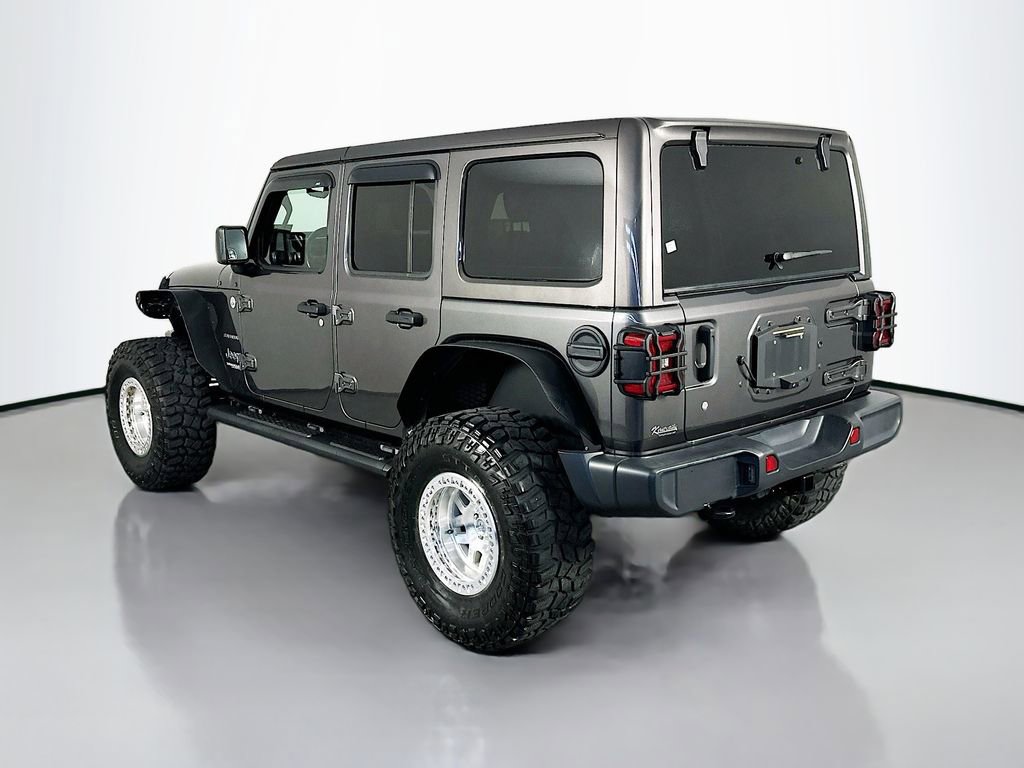 Used 2019 Jeep Wrangler Unlimited Sahara AWD/4WD image 5