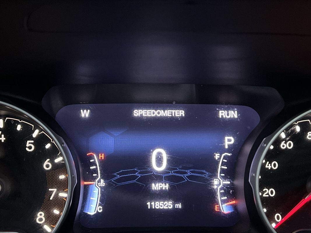 Used 2018 Jeep Compass Limited w/ Safe & Security Group AWD/4WD image 19