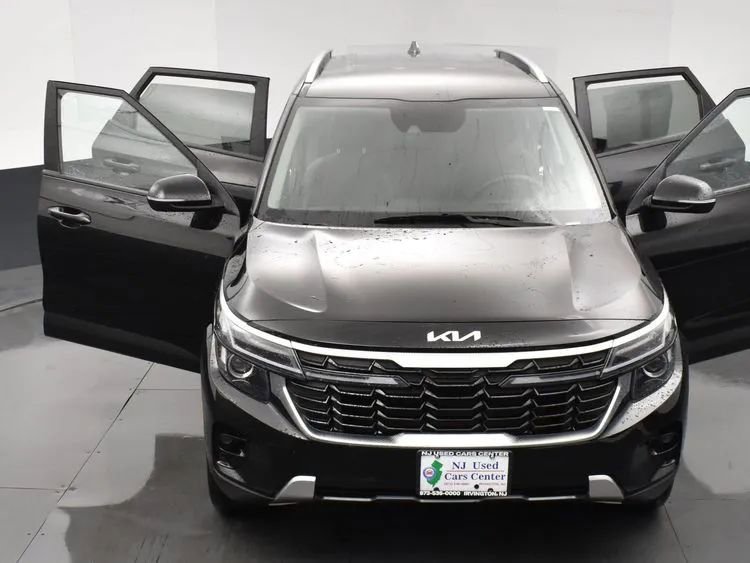 Used 2025 Kia Seltos S FWD image 10