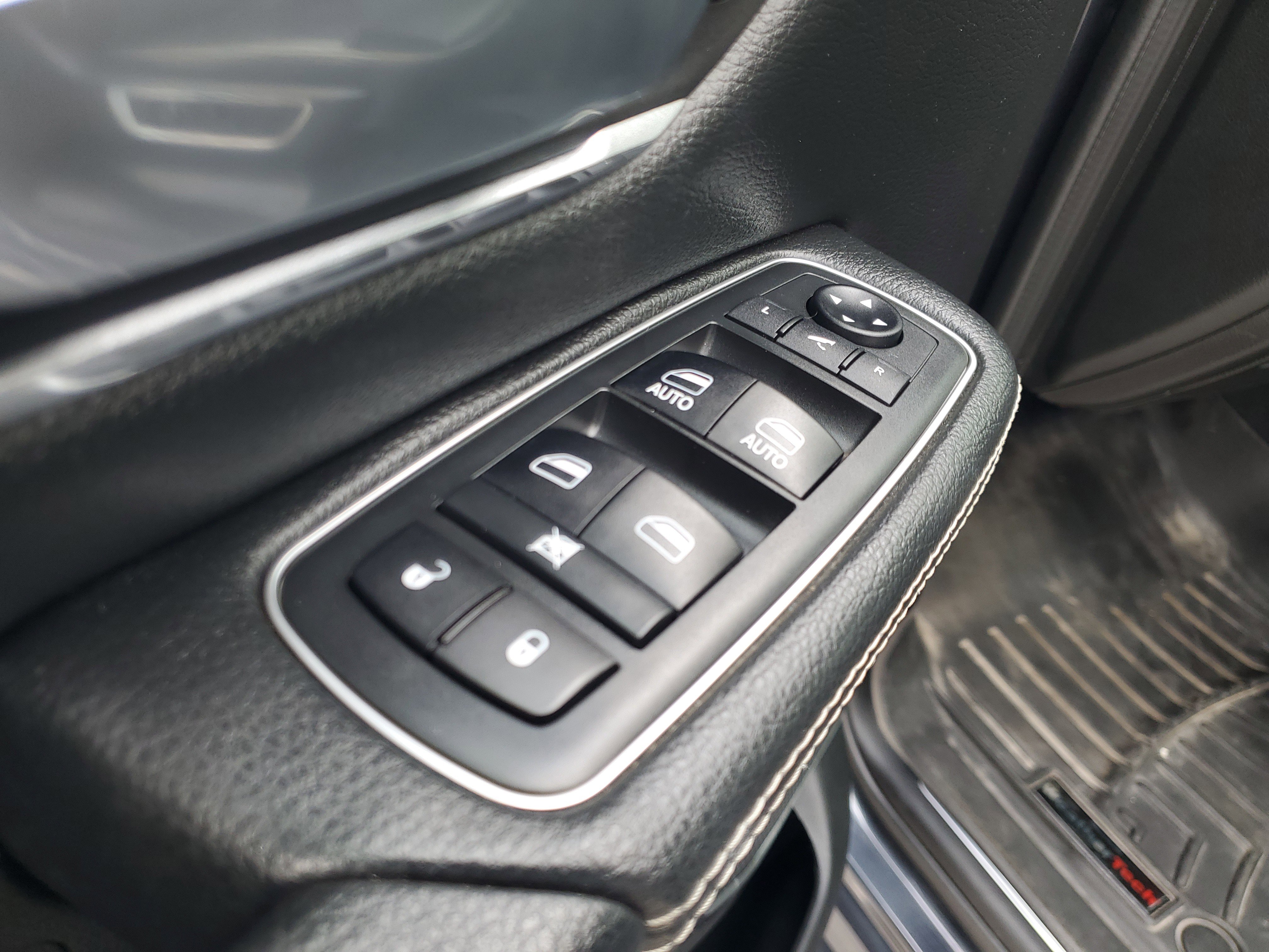 Used 2019 RAM 1500 Laramie w/ Bed Utility Group image 11