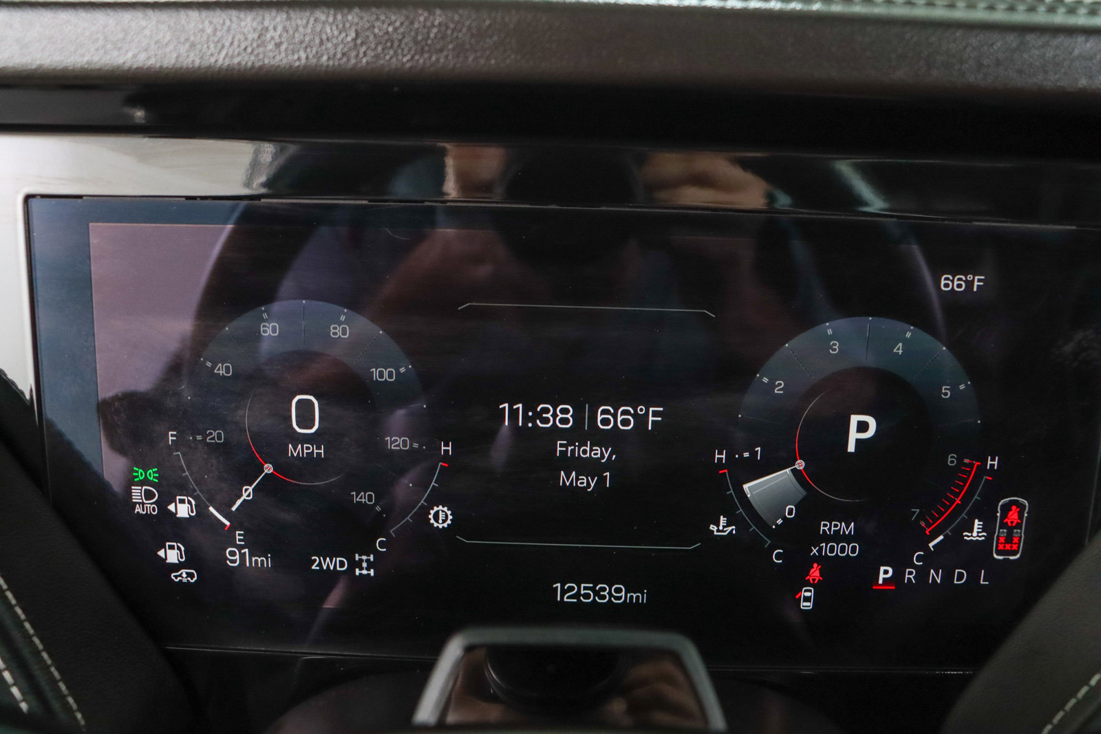 Used 2025 GMC Yukon Denali Ultimate AWD/4WD image 17
