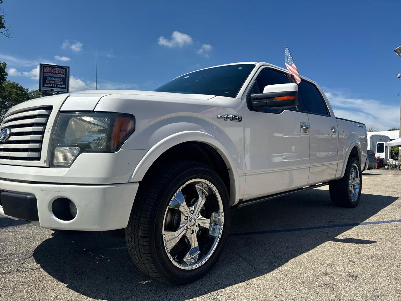 Used 2011 Ford F150 Lariat Limited AWD/4WD image 2