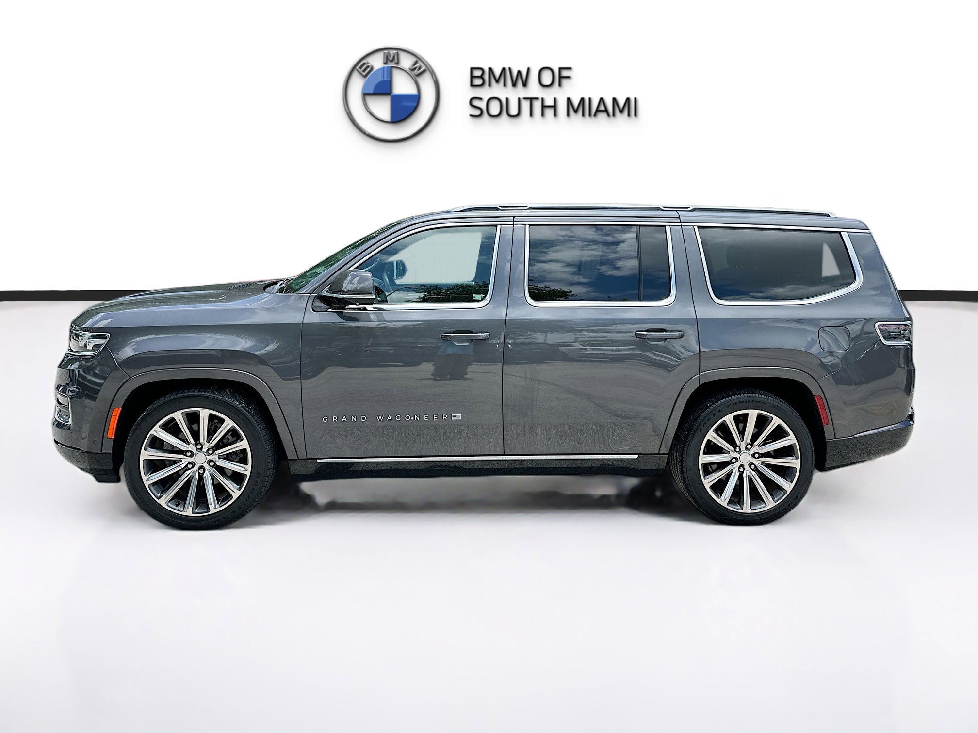 Used 2022 Jeep Grand Wagoneer Series I w/ Rear Seat Video Group 1 AWD/4WD image 4