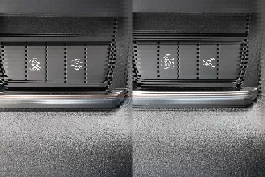 Used 2024 MAZDA CX-30 AWD 2.5 S w/ Preferred Package image 26