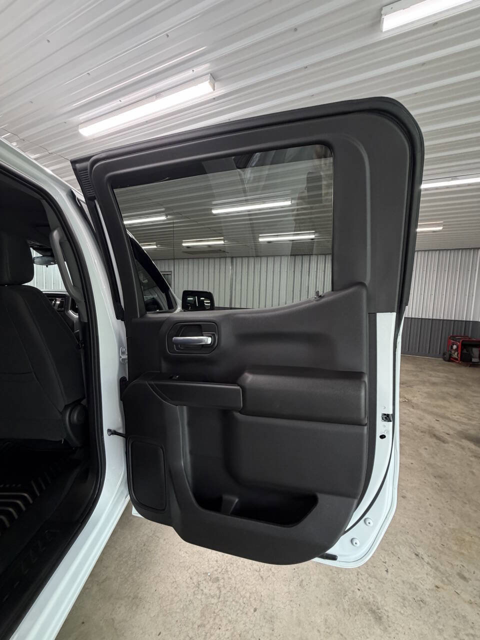 Used 2023 Chevrolet Silverado 1500 Custom Trail Boss w/ LPO, Dark Essentials Package AWD/4WD image 45