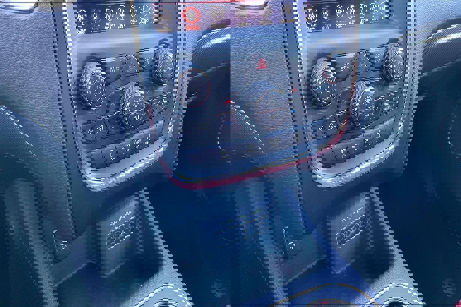 Used 2019 Dodge Durango R/T w/ Blacktop Package image 32