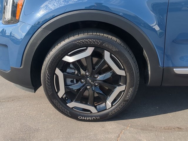 Used 2025 Kia Telluride S FWD image 26