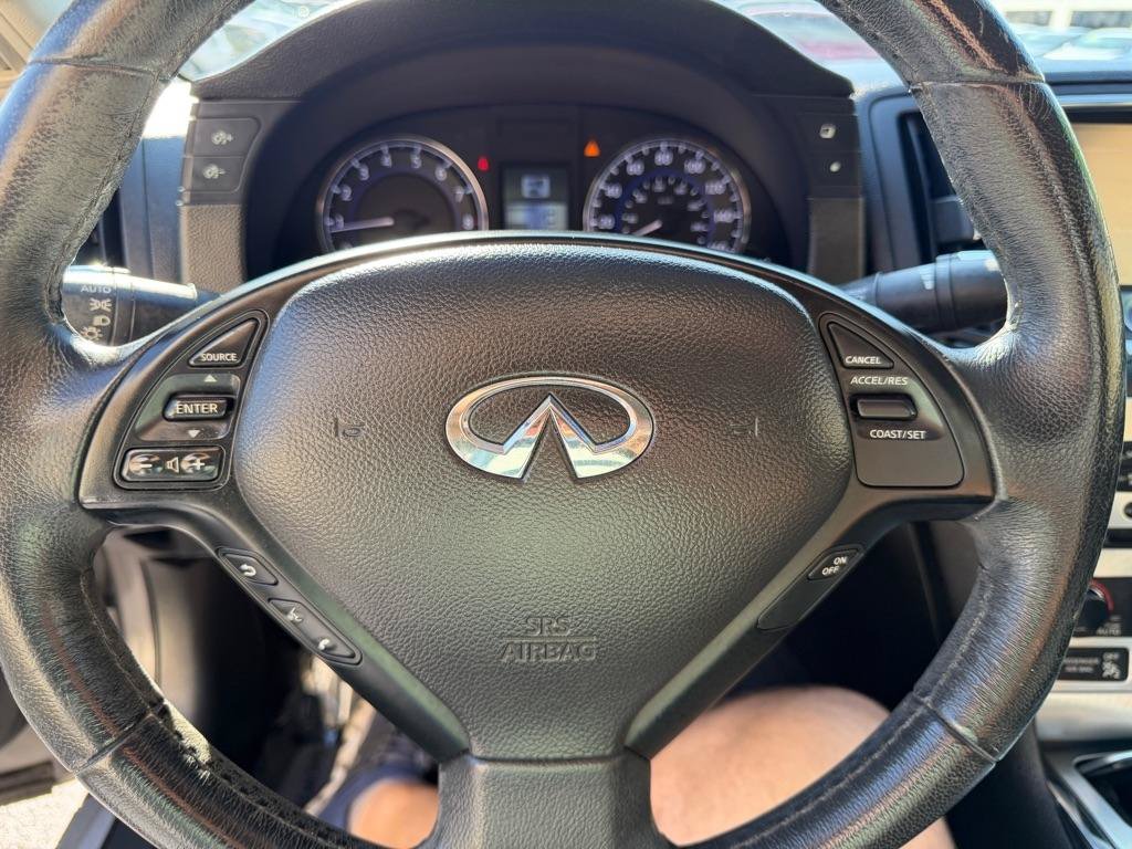 Used 2014 INFINITI Q60 Convertible w/ Premium Package RWD image 28