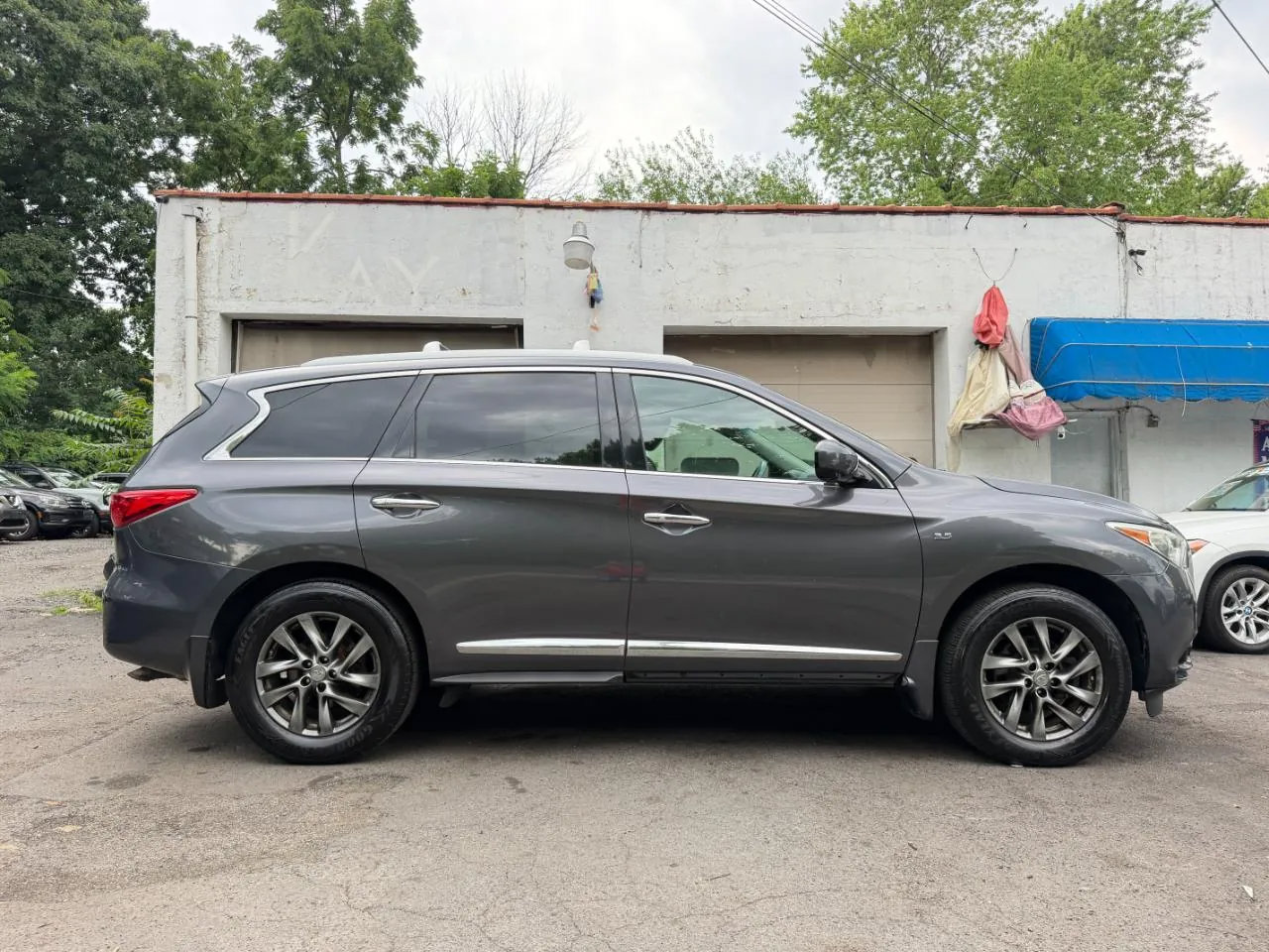 Used 2014 INFINITI QX60 Luxe w/ Premium Plus Package AWD/4WD image 8
