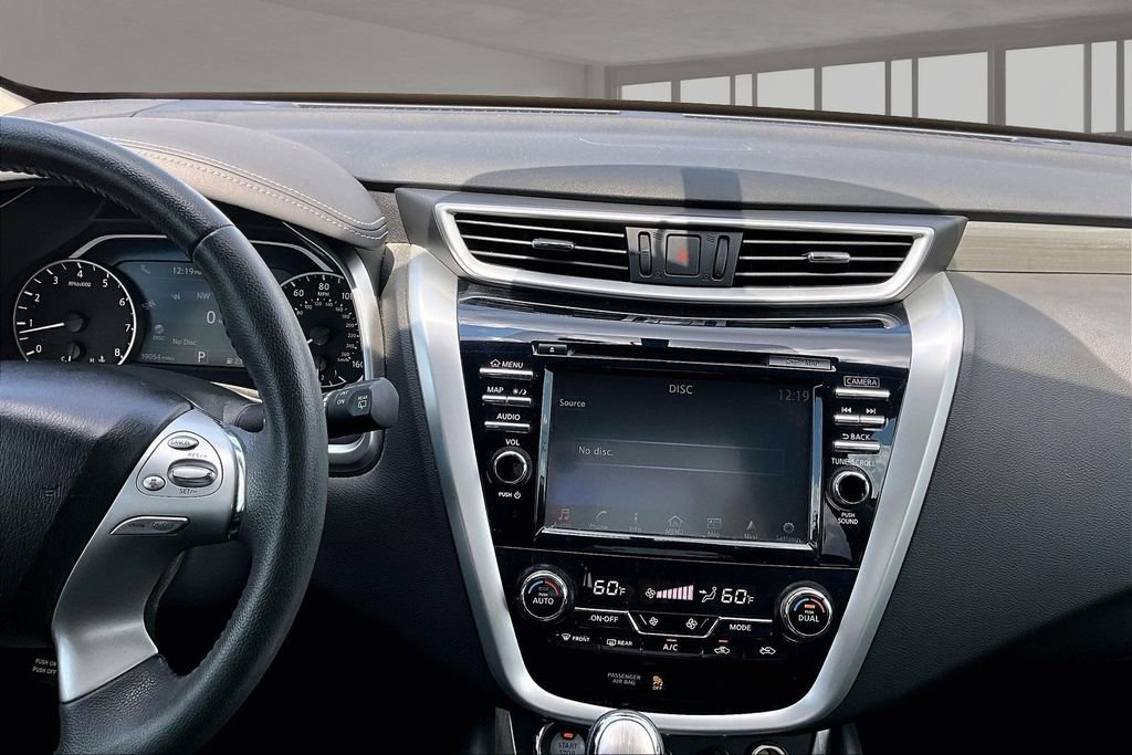 Used 2017 Nissan Murano Platinum w/ Platinum Technology Package FWD image 6