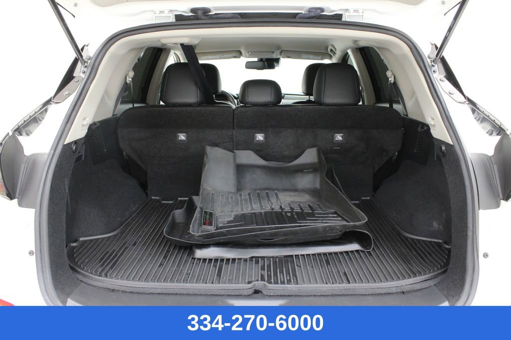 Used 2022 Nissan Murano SV w/ Cargo Package image 27