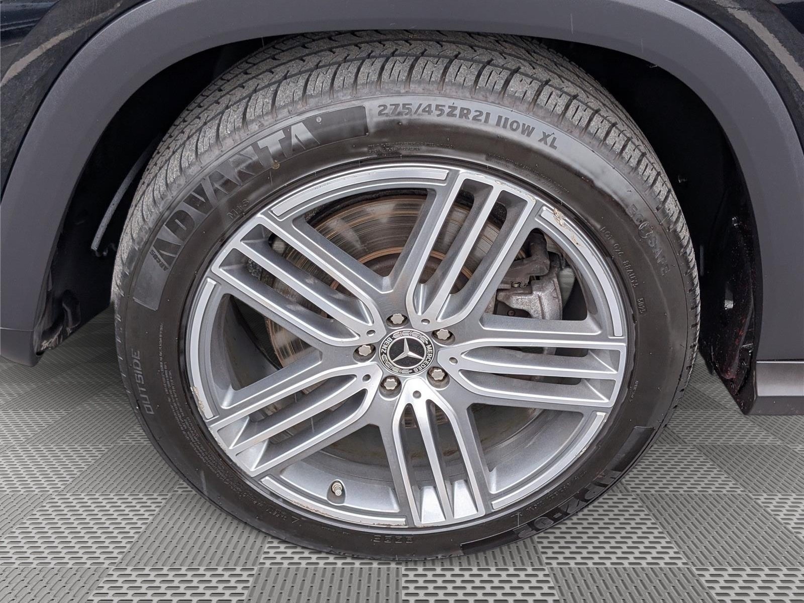 Used 2025 Mercedes-Benz GLS 450 4MATIC image 10