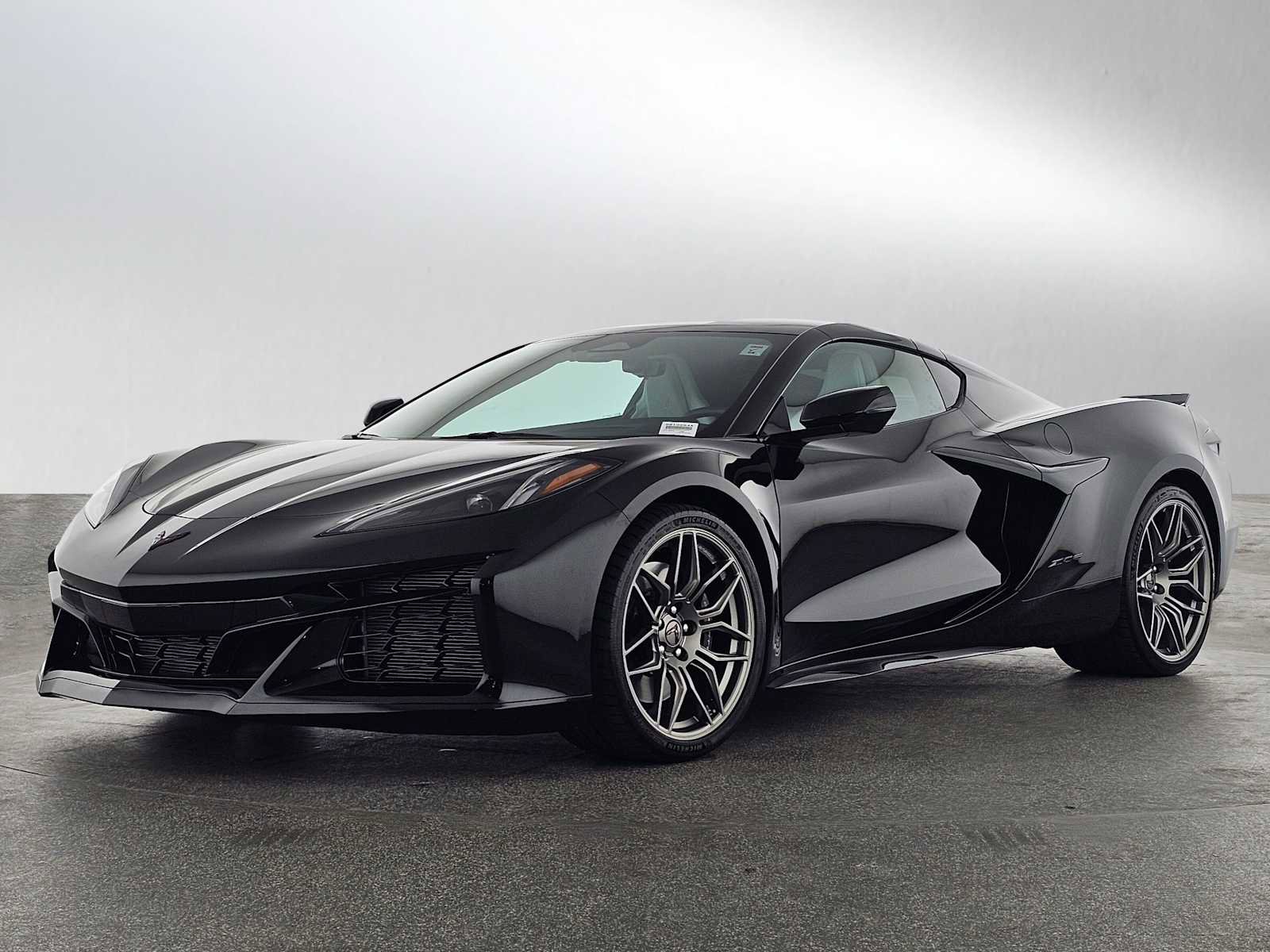 Used 2024 Chevrolet Corvette Z06 image 3