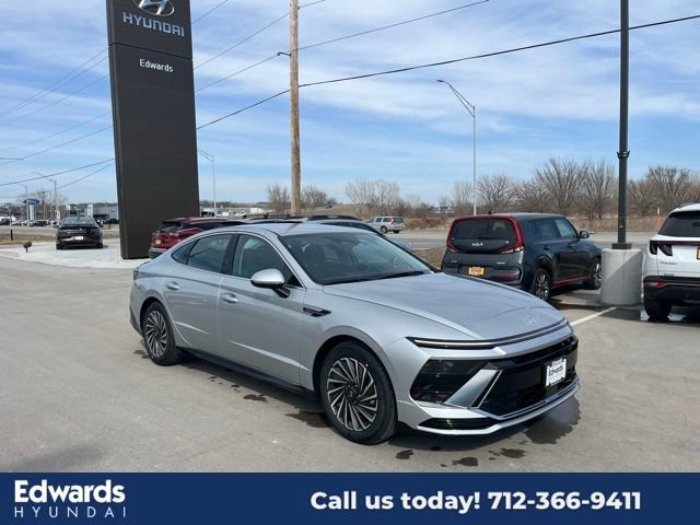 New 2025 Hyundai Sonata SEL image 3
