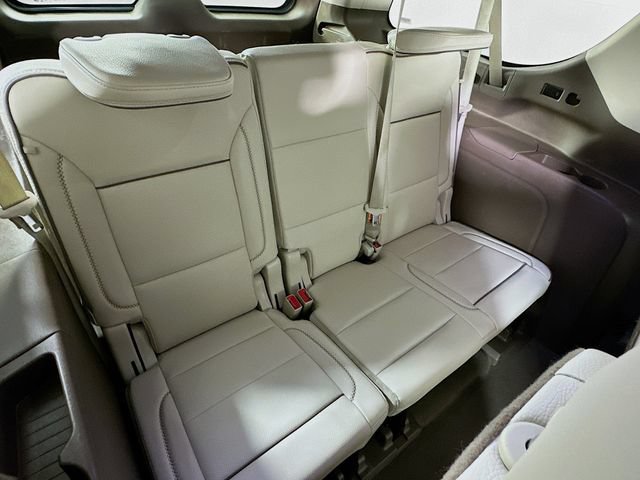 Used 2023 GMC Yukon XL Denali AWD/4WD image 36
