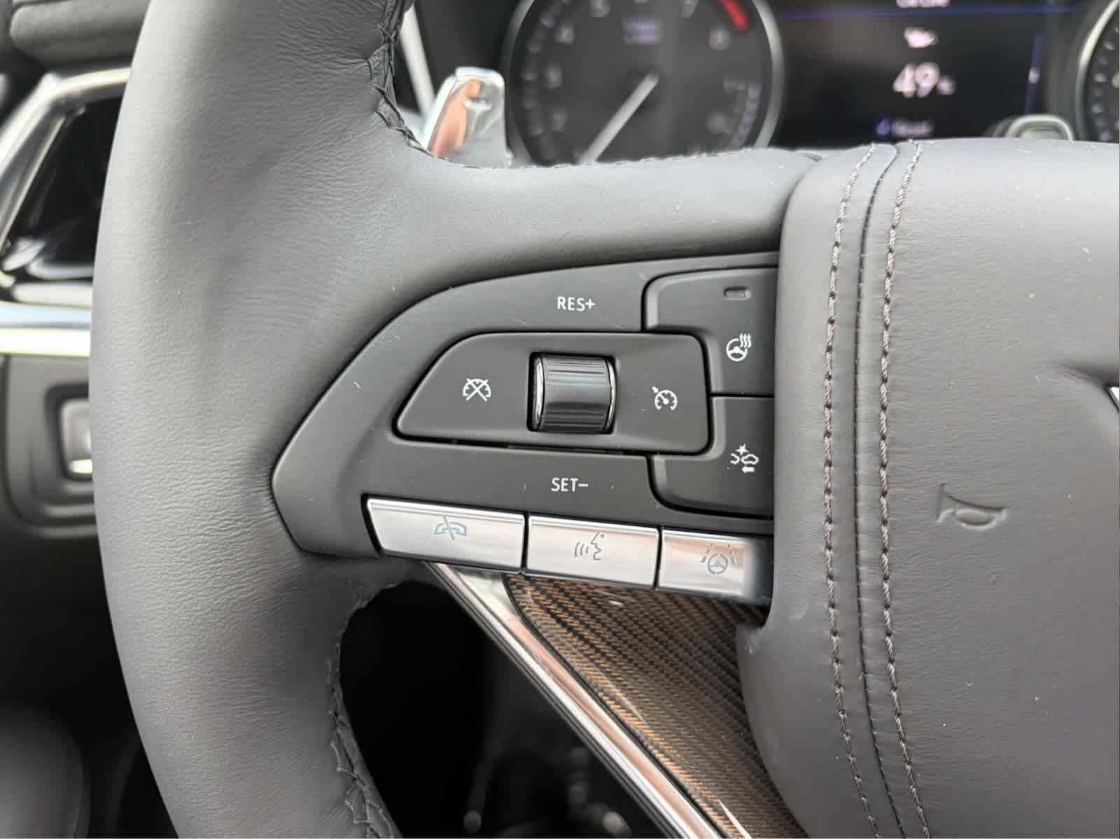 Certified 2025 Cadillac XT6 Sport w/ Platinum Package AWD/4WD image 16