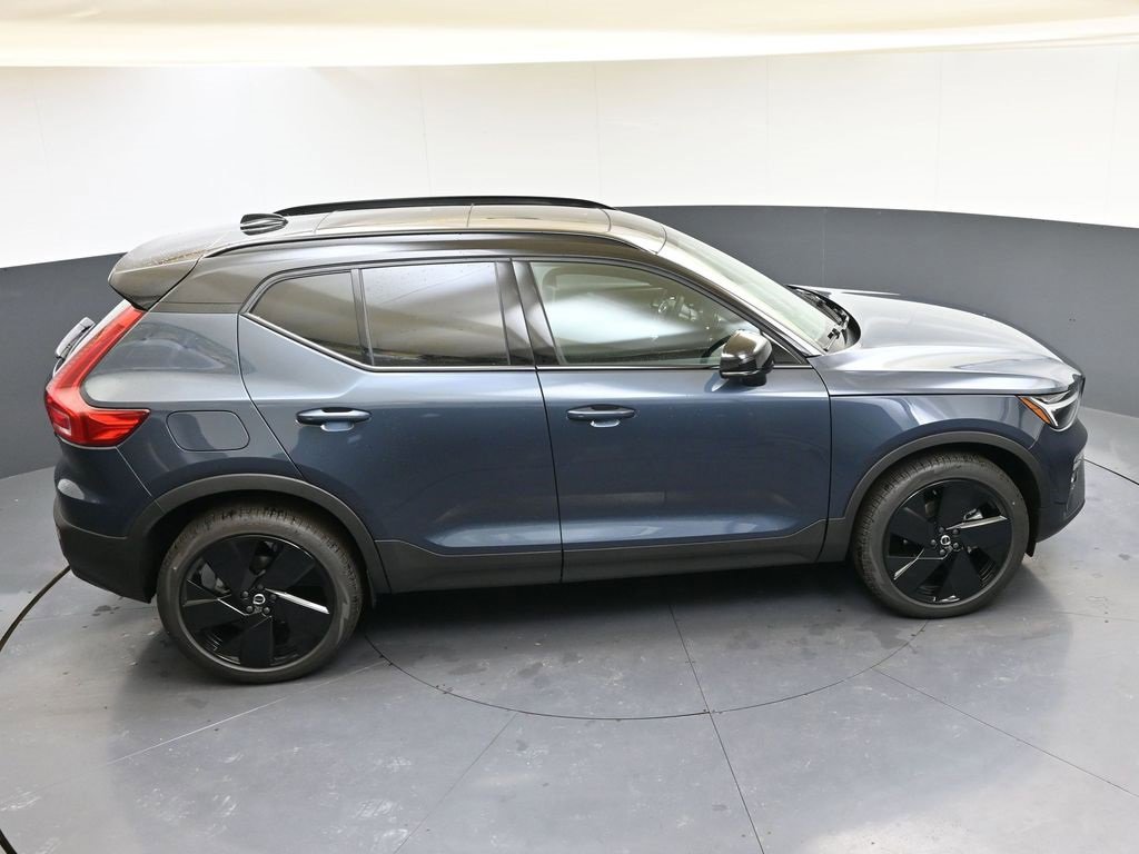 New 2026 Volvo XC40 B5 Ultra w/ Climate Package image 46
