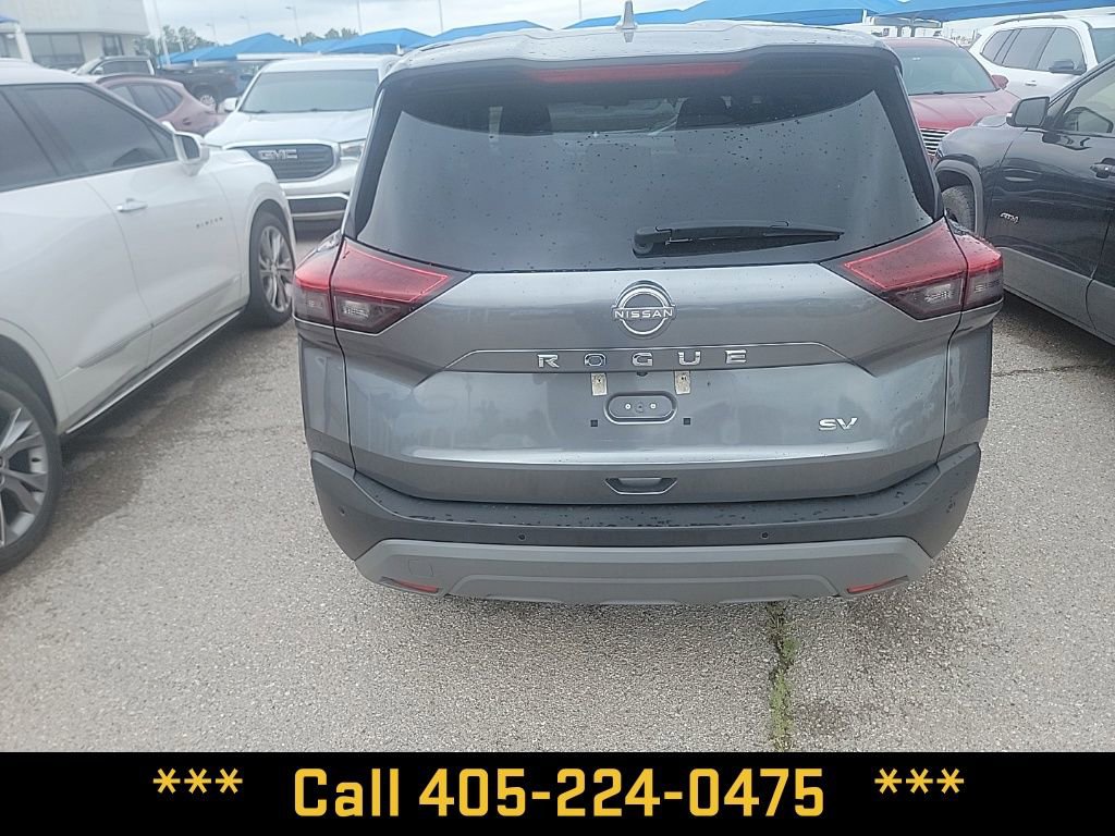 Used 2023 Nissan Rogue SV image 16