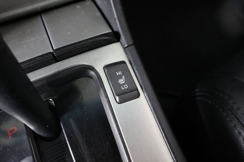 Used 2004 Honda Accord EX image 23