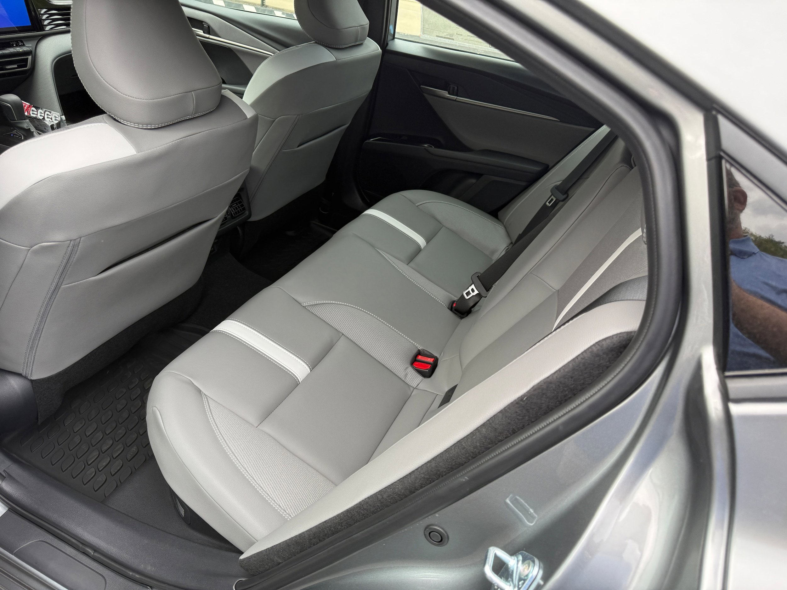 New 2026 Toyota Camry SE FWD image 11