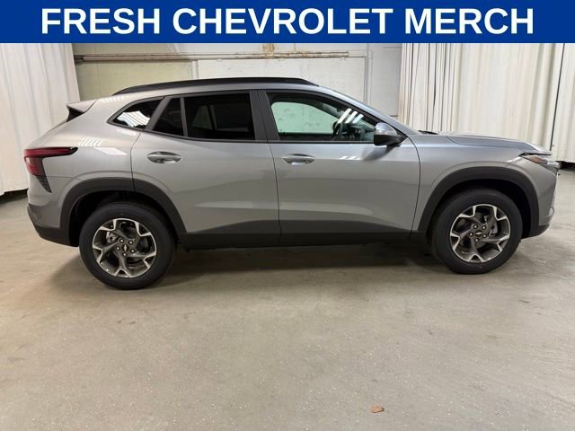 New 2026 Chevrolet Trax LT image 3