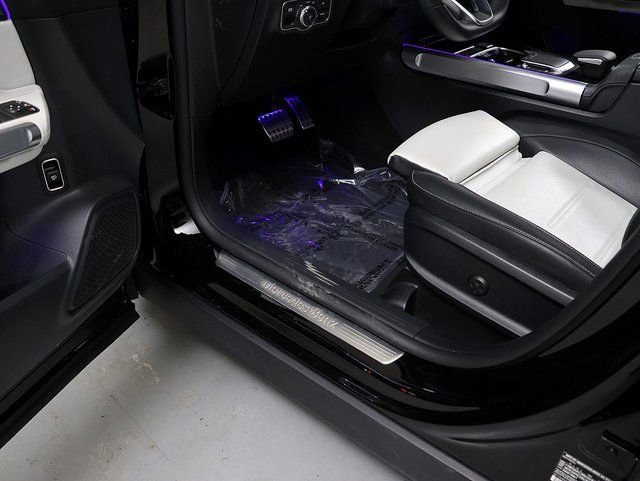 Certified 2023 Mercedes-Benz GLB 250 4MATIC image 25