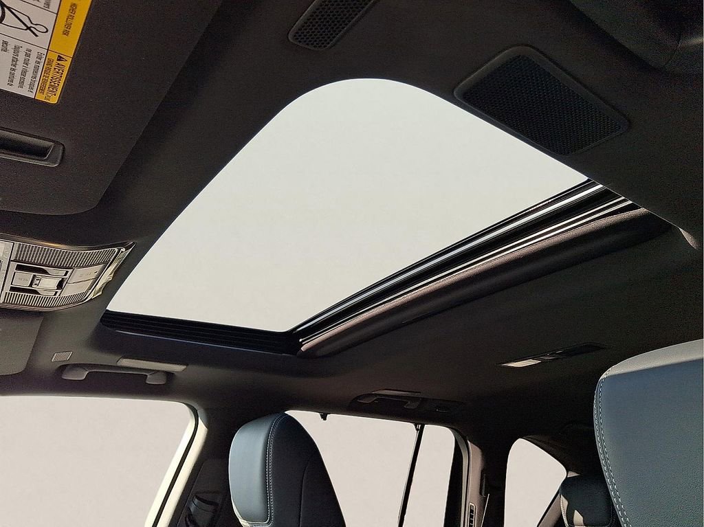 New 2026 Lexus LX 700h Luxury image 6