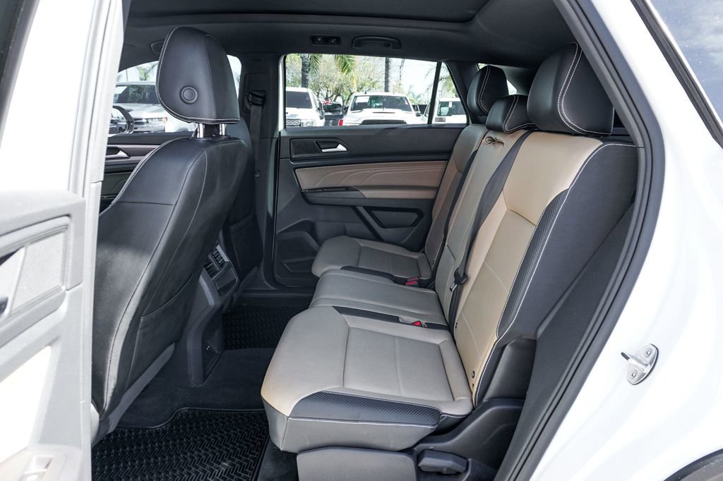 Used 2023 Volkswagen Atlas Cross Sport SE image 41